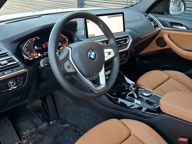 Used 2024 BMW X3 xDrive30i w/ Premium Package AWD/4WD image 4