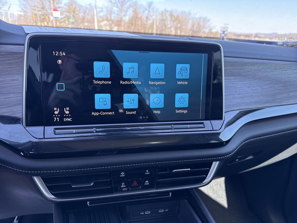 Certified 2025 Volkswagen Atlas SEL image 14