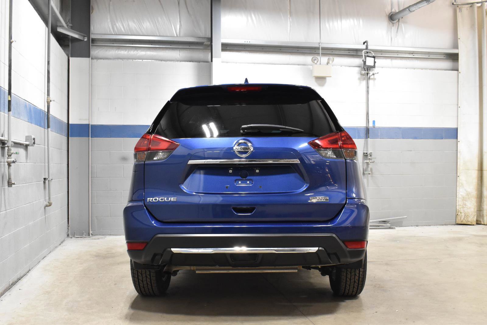 Used 2019 Nissan Rogue S image 24
