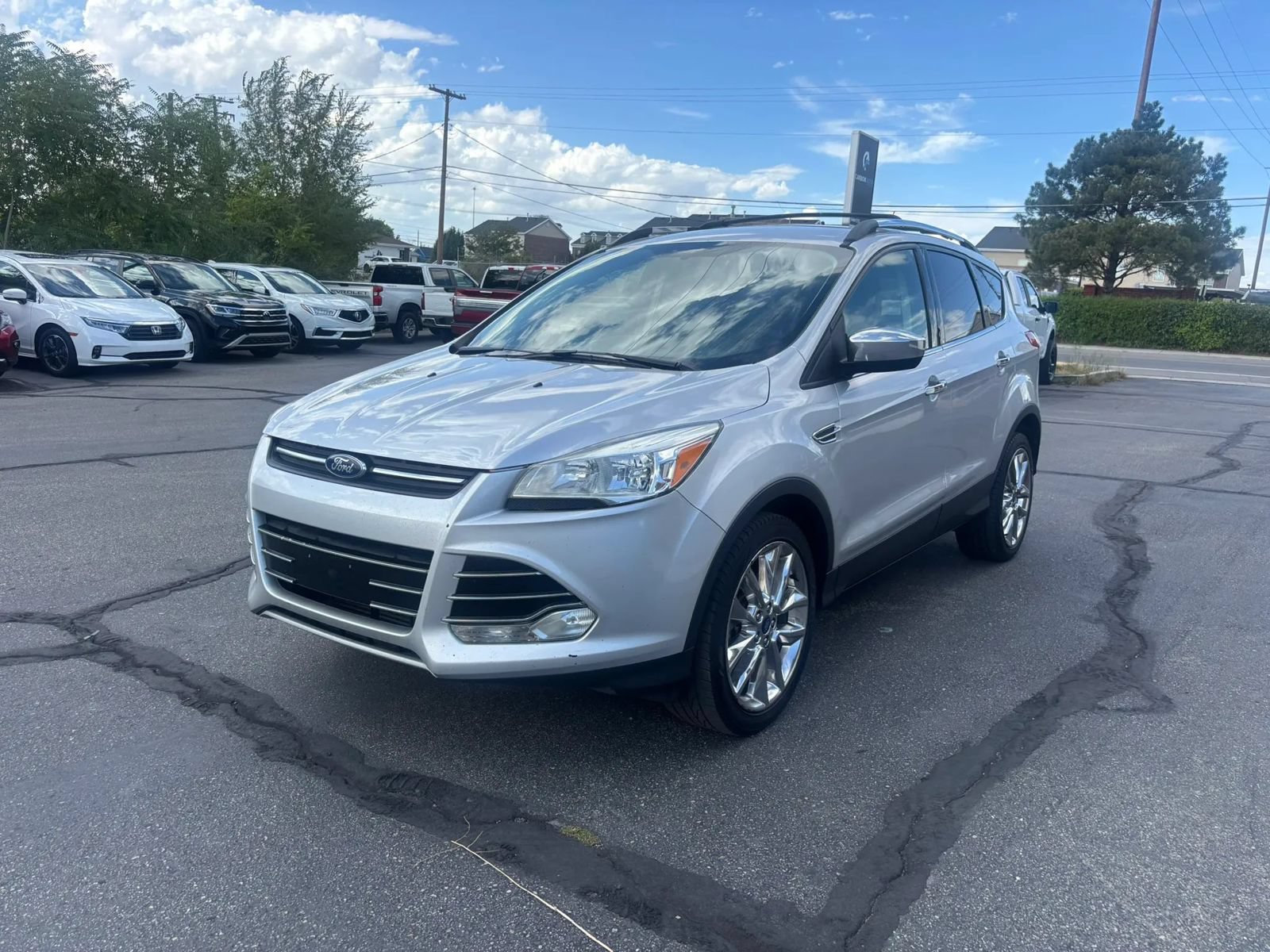 Used 2015 Ford Escape SE w/ SE Chrome Package AWD/4WD image 3