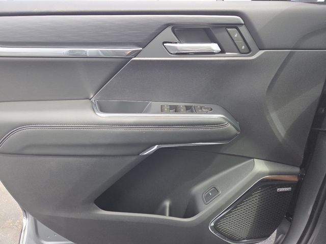 New 2026 GMC Acadia Elevation w/ Black Edition AWD/4WD image 32