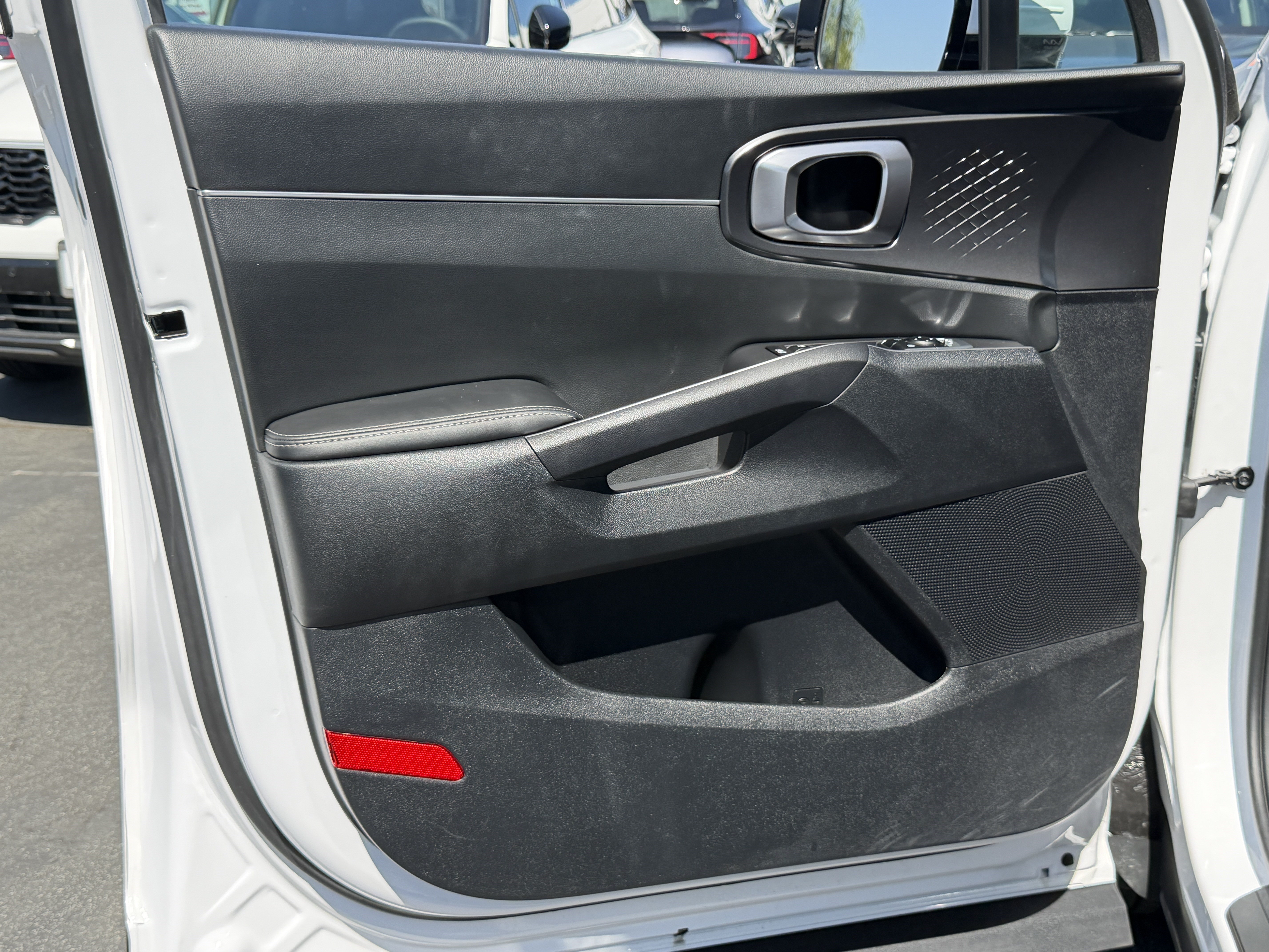 Certified 2025 Kia Sorento S w/ Panoramic Sunroof Package FWD image 13