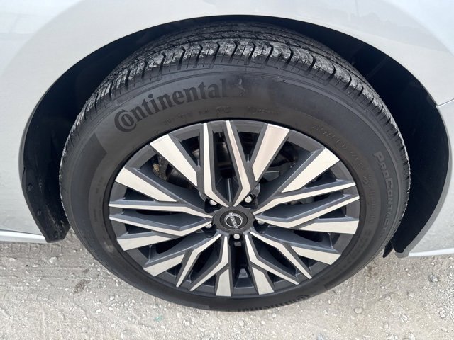 Used 2024 Nissan Altima 2.5 SV image 9