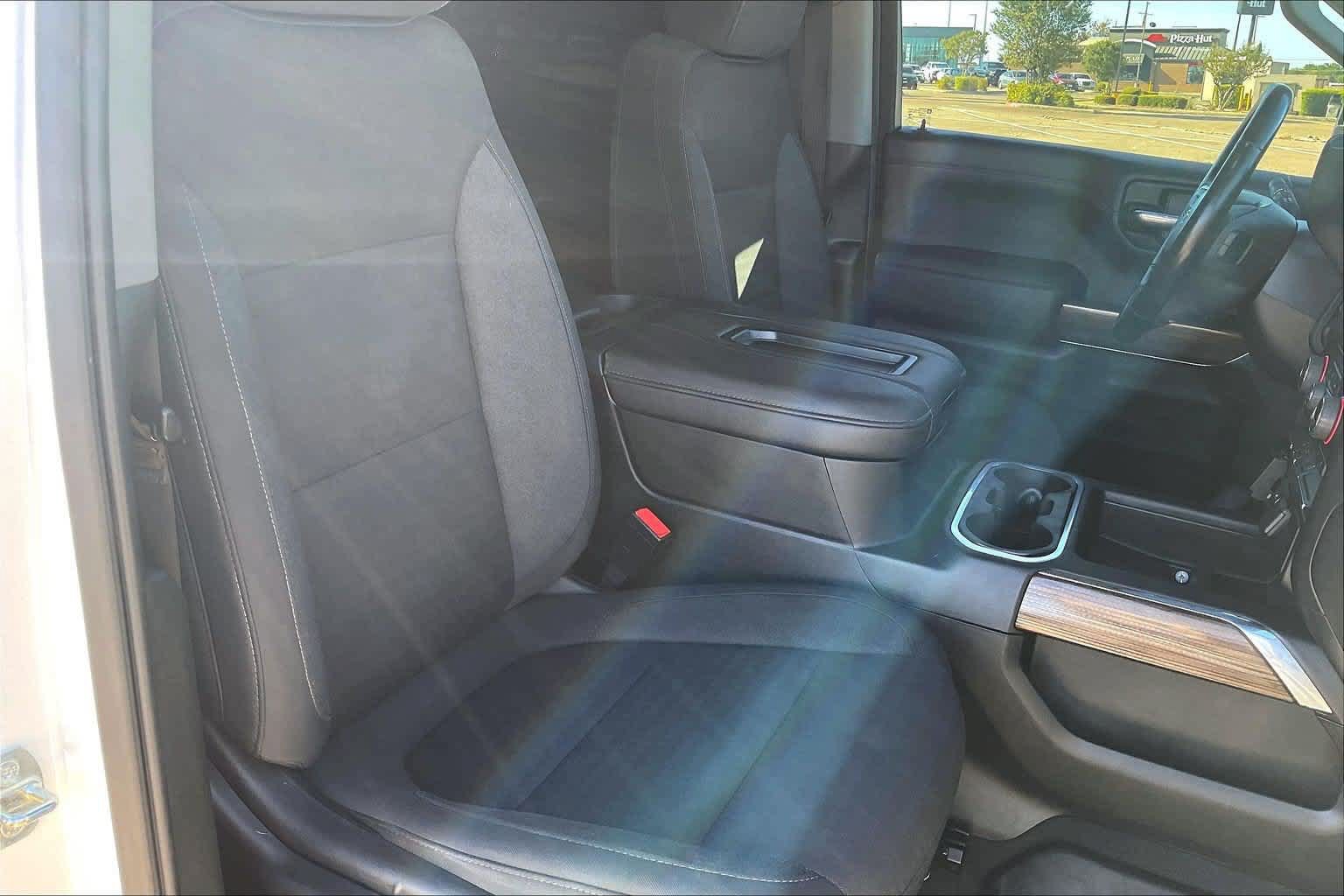 Used 2021 Chevrolet Silverado 1500 LT Trail Boss w/ Bed Protection Package AWD/4WD image 12