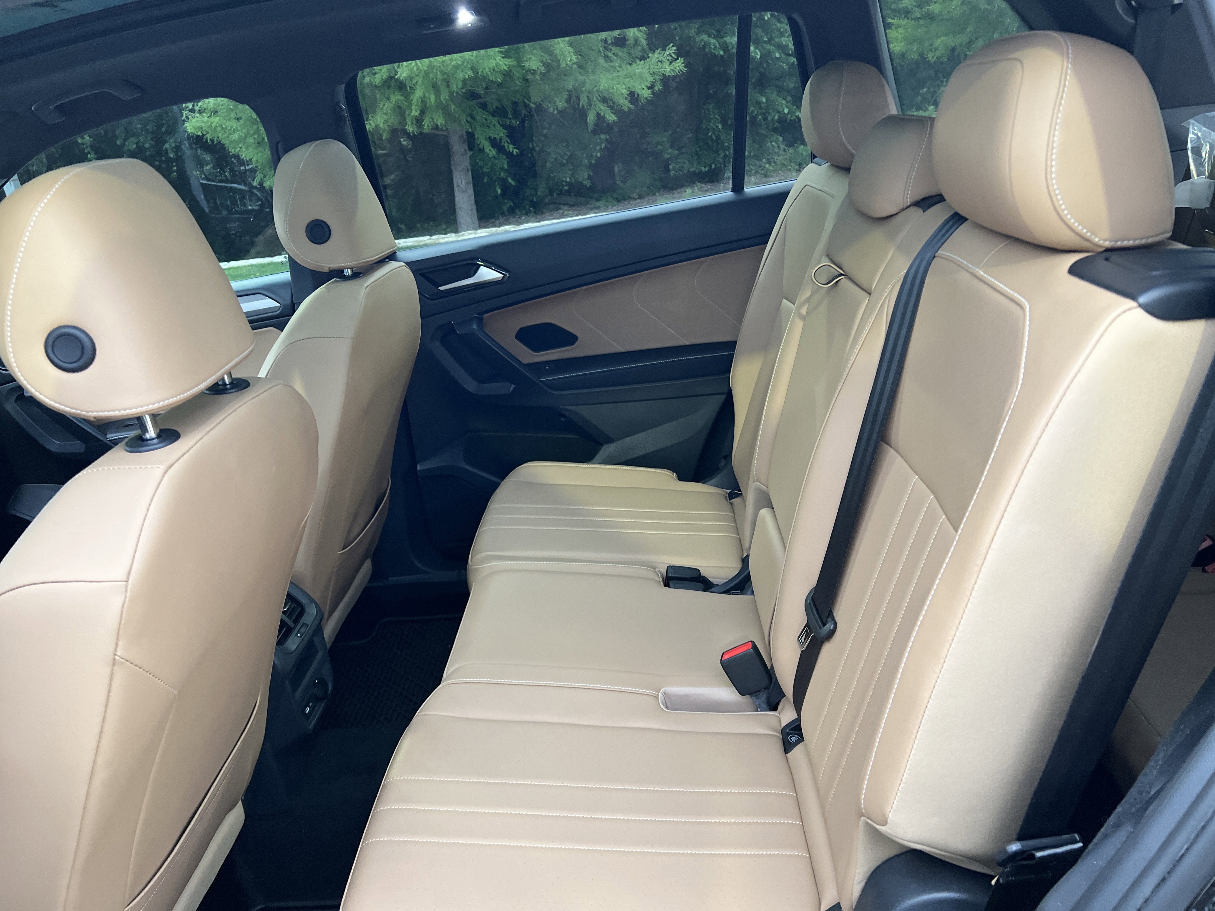 Certified 2023 Volkswagen Tiguan SE w/ Panoramic Sunroof Package FWD image 29