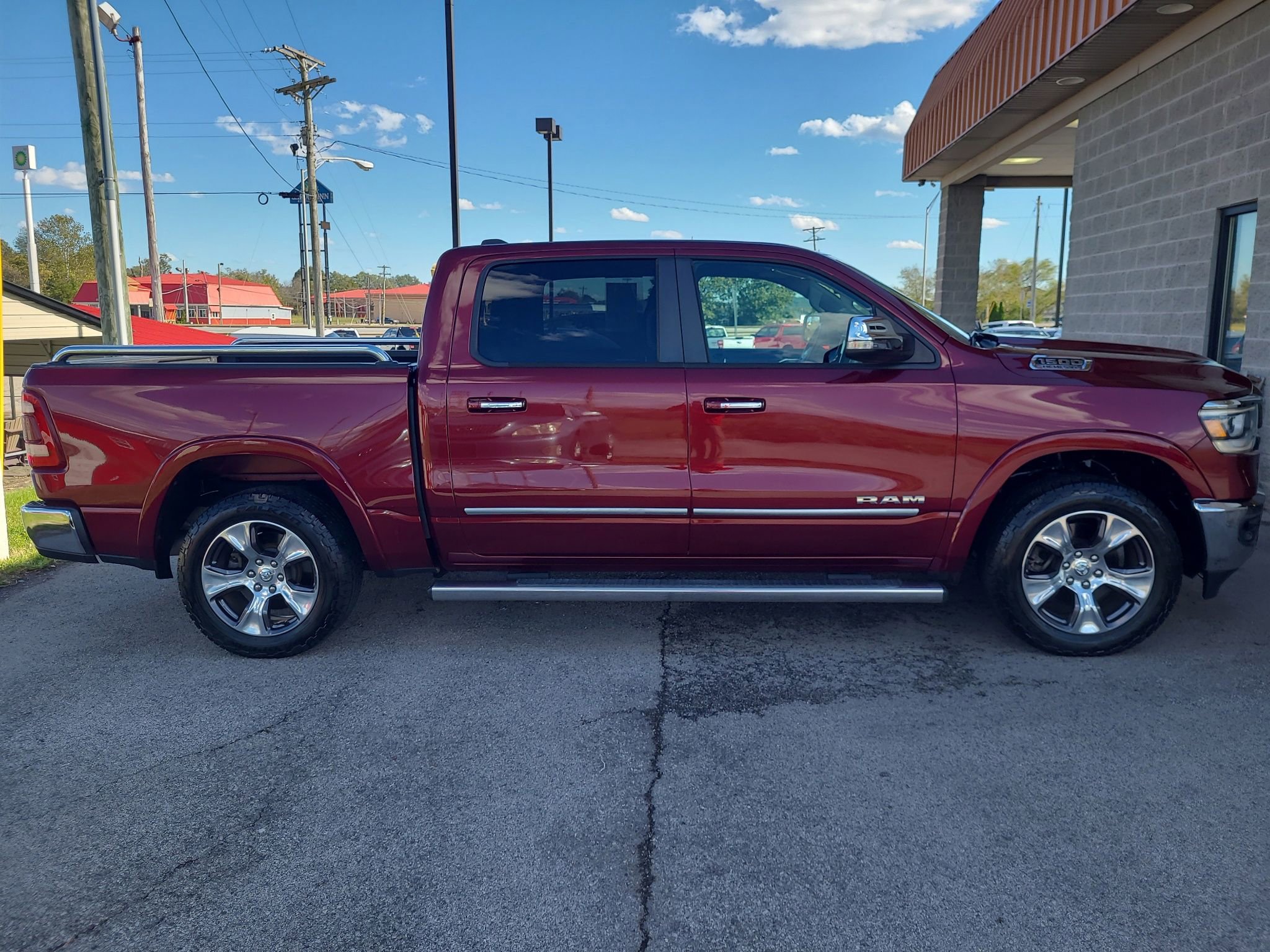 Used 2019 RAM 1500 Laramie image 2