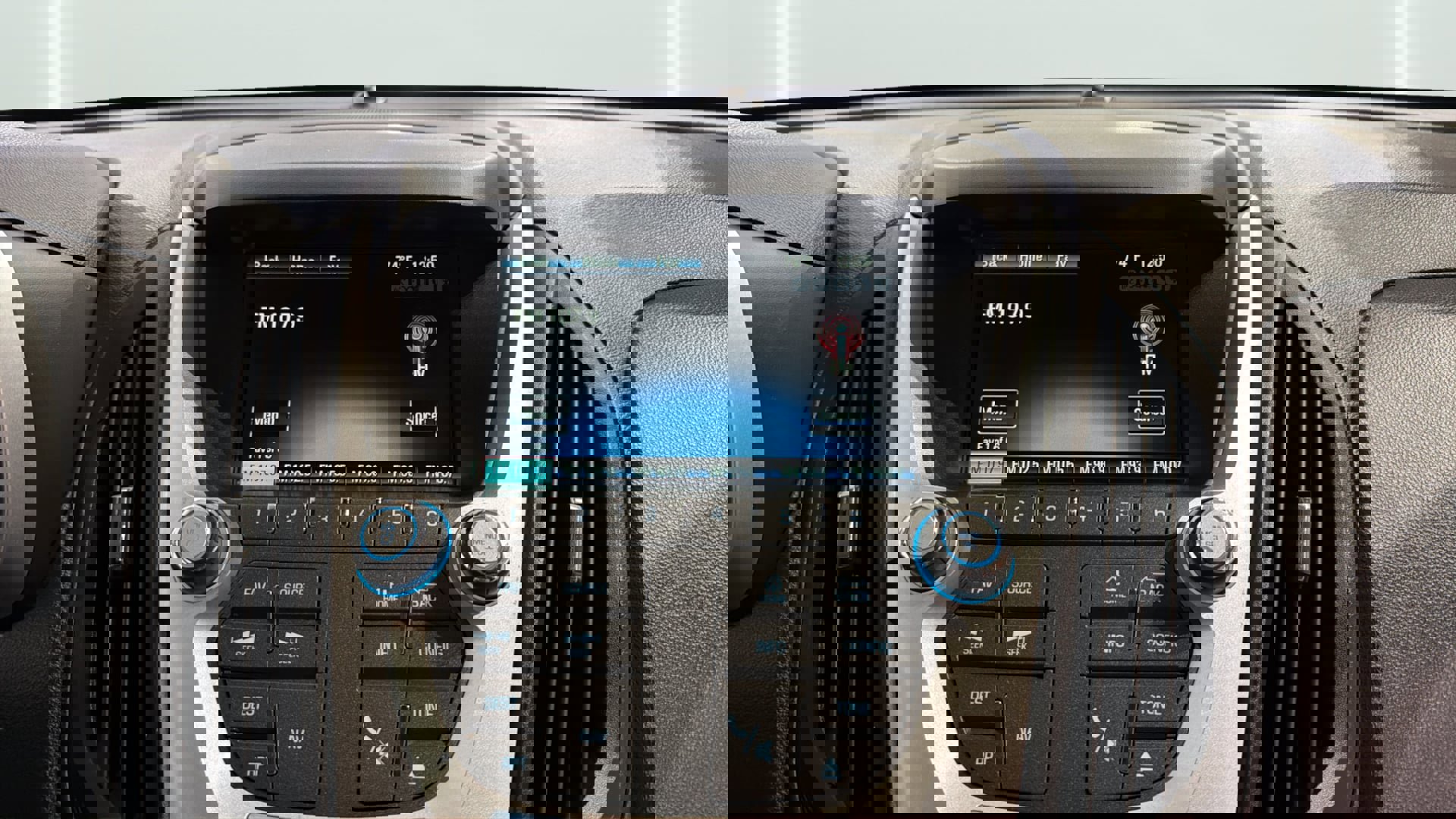 Used 2015 Chevrolet Equinox LT w/ Power Convenience Package image 24