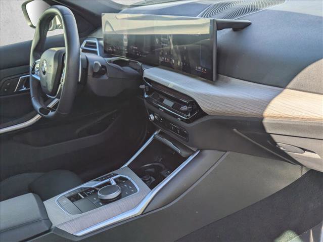 Used 2025 BMW 330i Sedan image 21