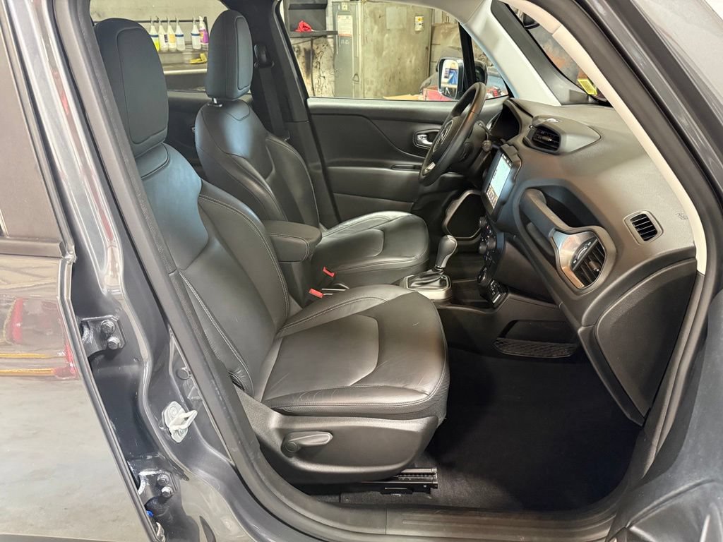 Certified 2022 Jeep Renegade Limited AWD/4WD image 22