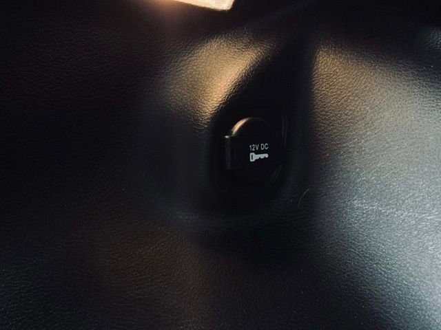 Used 2022 Jeep Cherokee Limited image 11