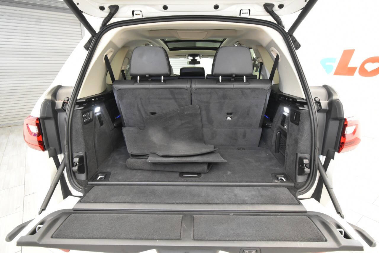 Used 2019 BMW X7 xDrive40i w/ Parking Assistance Package image 34