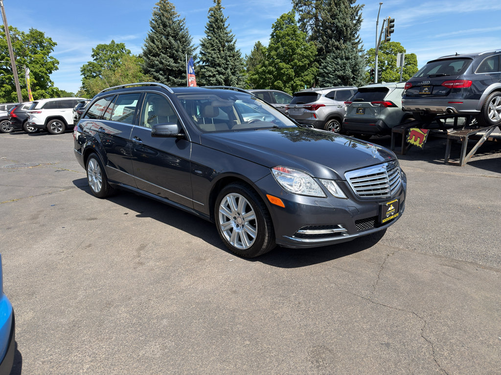 Used 2012 Mercedes-Benz E 350 4MATIC Wagon image 10