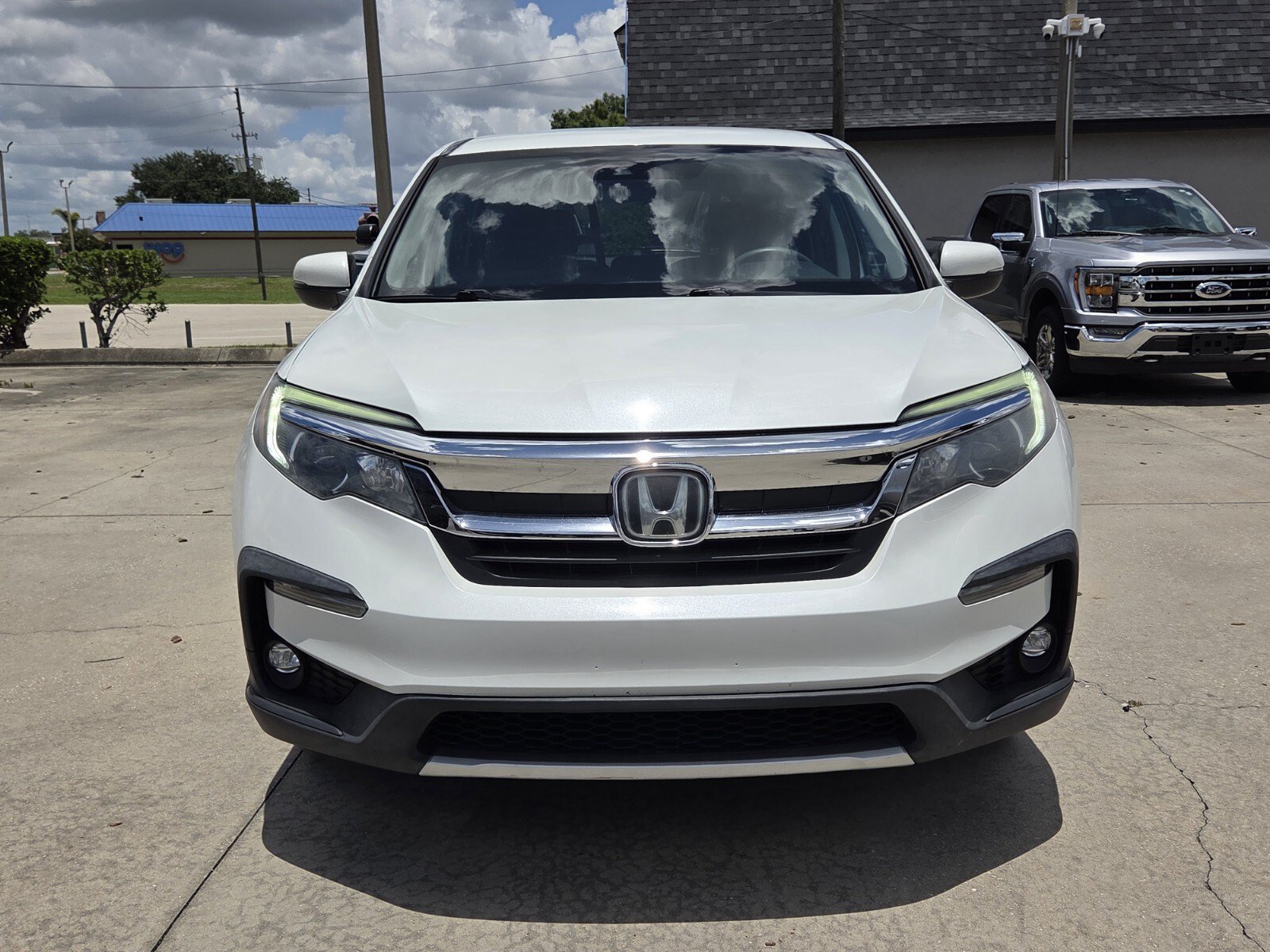 Used 2021 Honda Pilot EX image 2