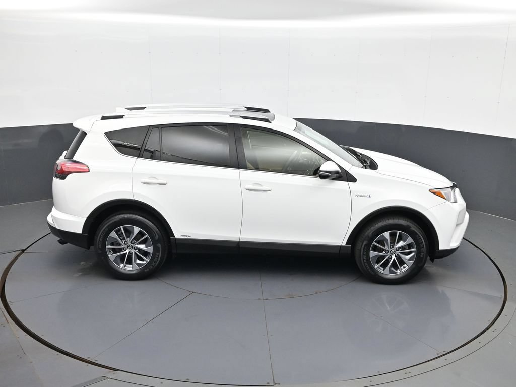 Used 2016 Toyota RAV4 XLE AWD/4WD image 16