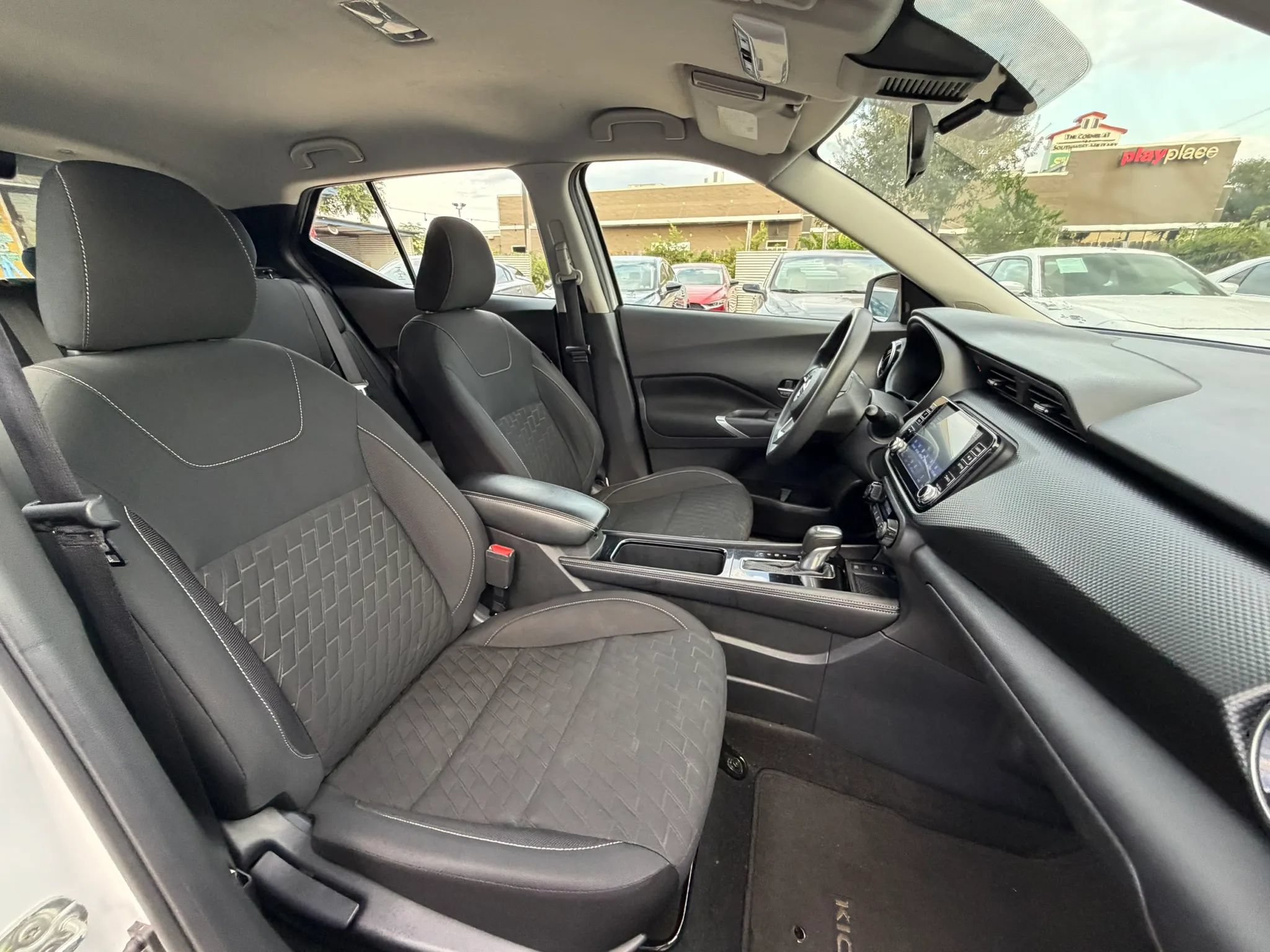 Used 2021 Nissan Kicks SV FWD image 19