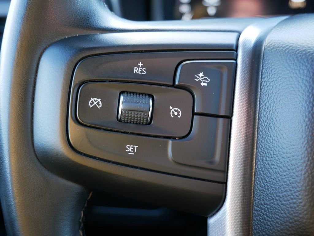 Used 2023 GMC Yukon SLE image 26