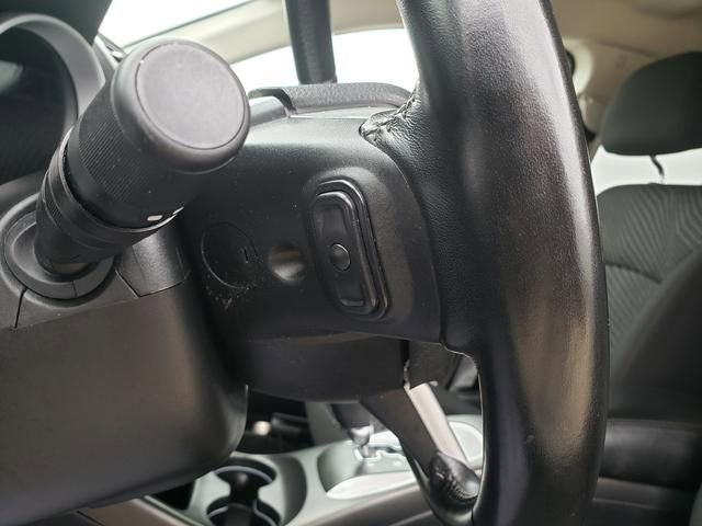 Used 2020 Dodge Journey SE w/ SE Popular Equipment Group FWD image 23