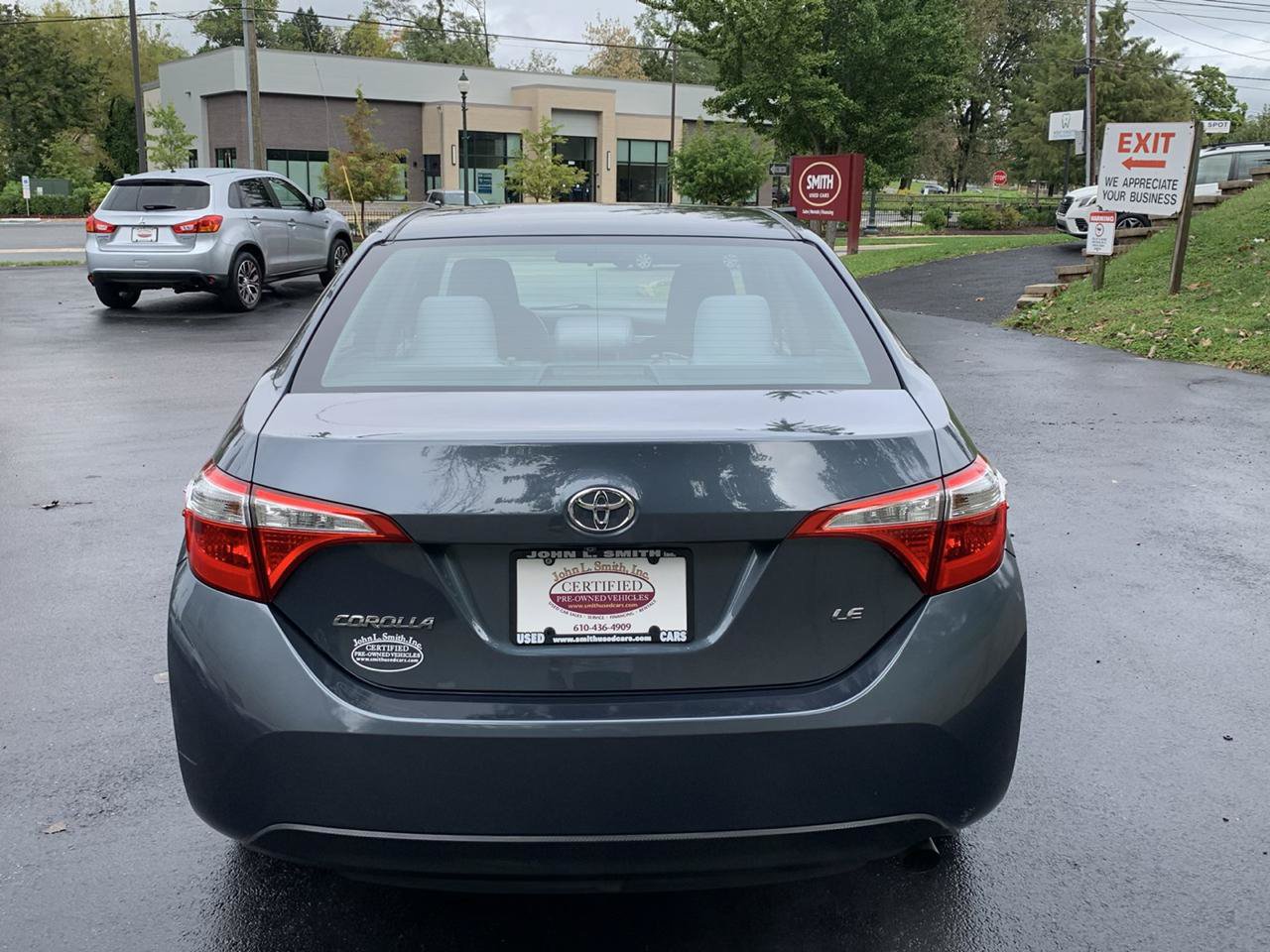 Used 2015 Toyota Corolla LE FWD image 4