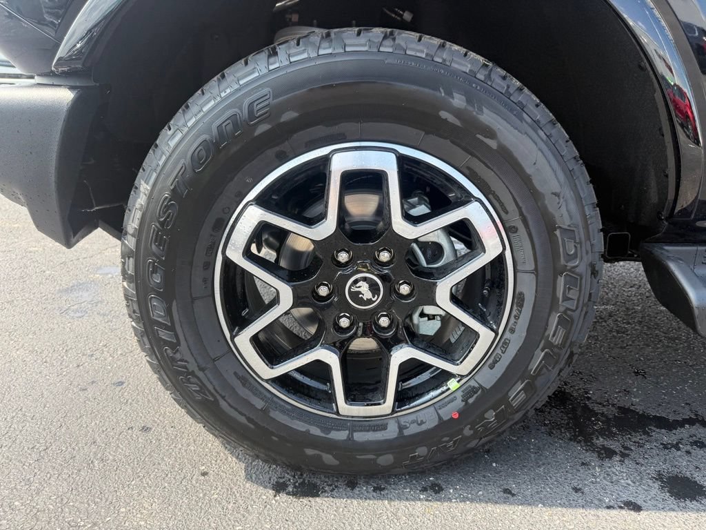 New 2026 Ford Bronco Outer Banks AWD/4WD image 11
