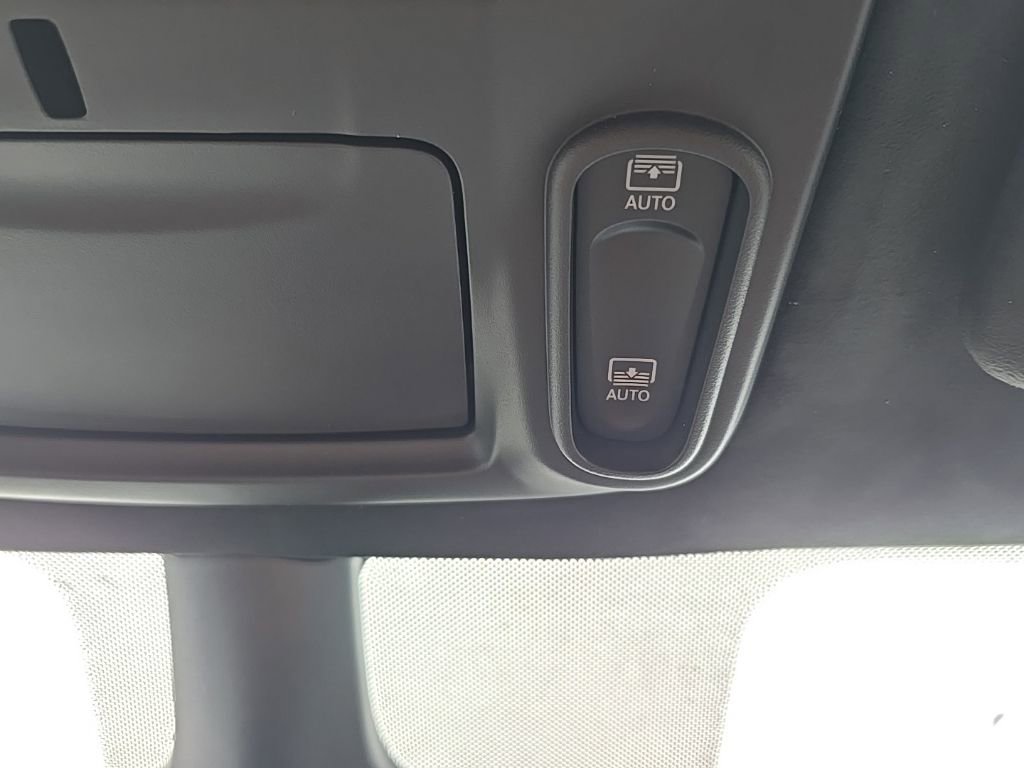 New 2026 Chrysler Pacifica Pinnacle FWD image 44