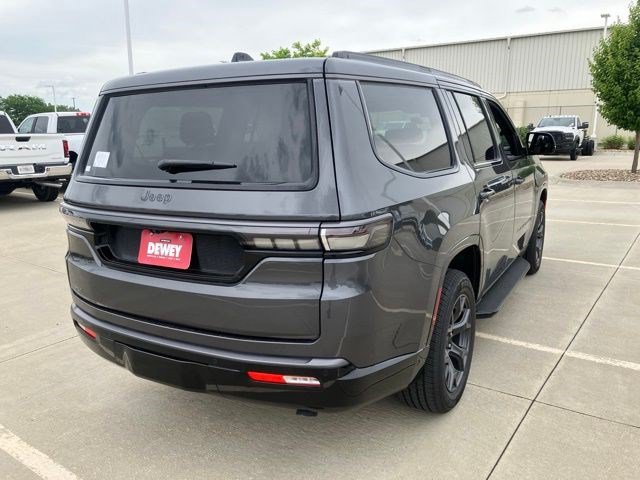 New 2026 Jeep Grand Wagoneer Limited w/ Convenience Group I AWD/4WD image 8