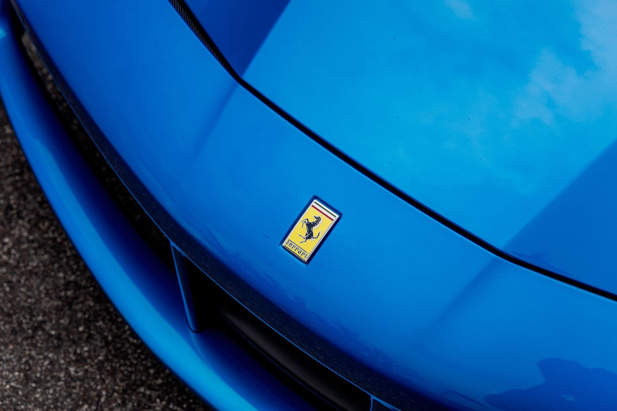 Used 2019 Ferrari 488 Spider RWD image 10