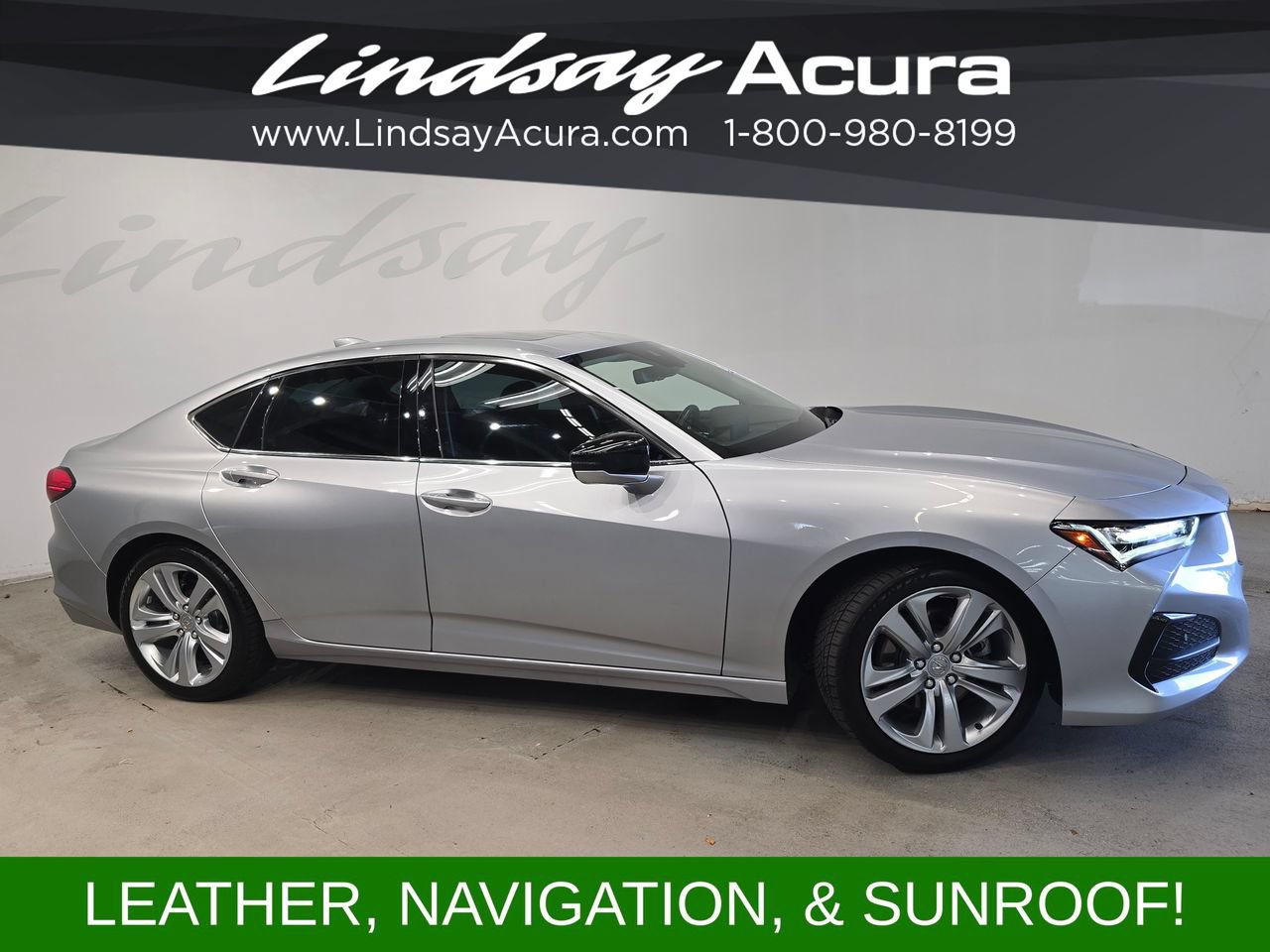 Used 2022 Acura TLX w/ Technology Package FWD image 4