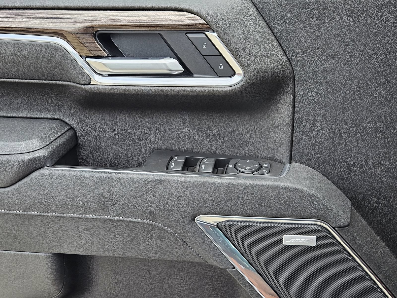 New 2026 Chevrolet Silverado 1500 LT Trail Boss w/ Convenience Package II AWD/4WD image 25