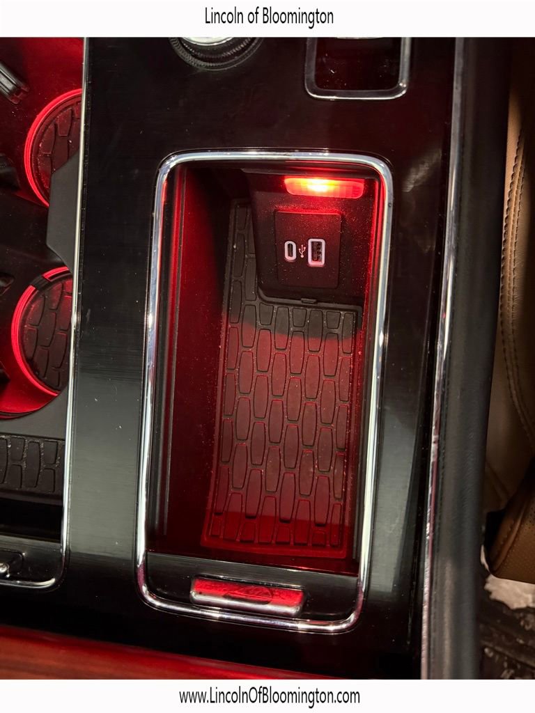 Certified 2022 Lincoln Aviator Reserve w/ Equipment Group 201A image 32