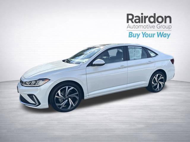 Used 2025 Volkswagen Jetta SEL FWD image 3