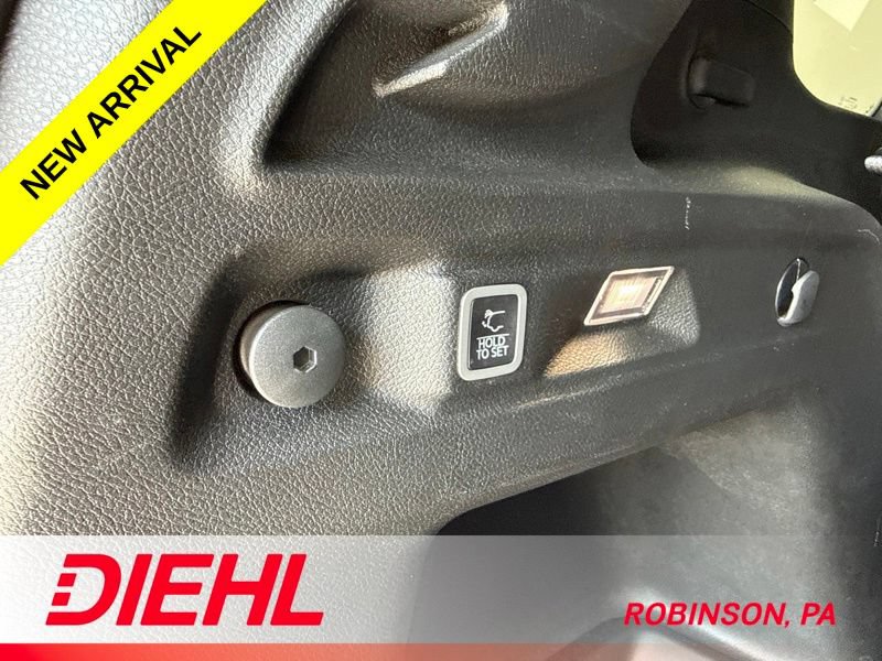 Used 2023 Jeep Grand Cherokee L Laredo AWD/4WD image 10