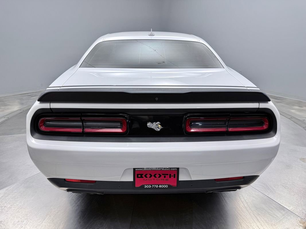 Used 2016 Dodge Challenger R/T Scat Pack w/ Leather Interior Group RWD image 6
