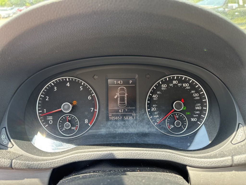 Used 2015 Volkswagen Passat 1.8T SE FWD image 11