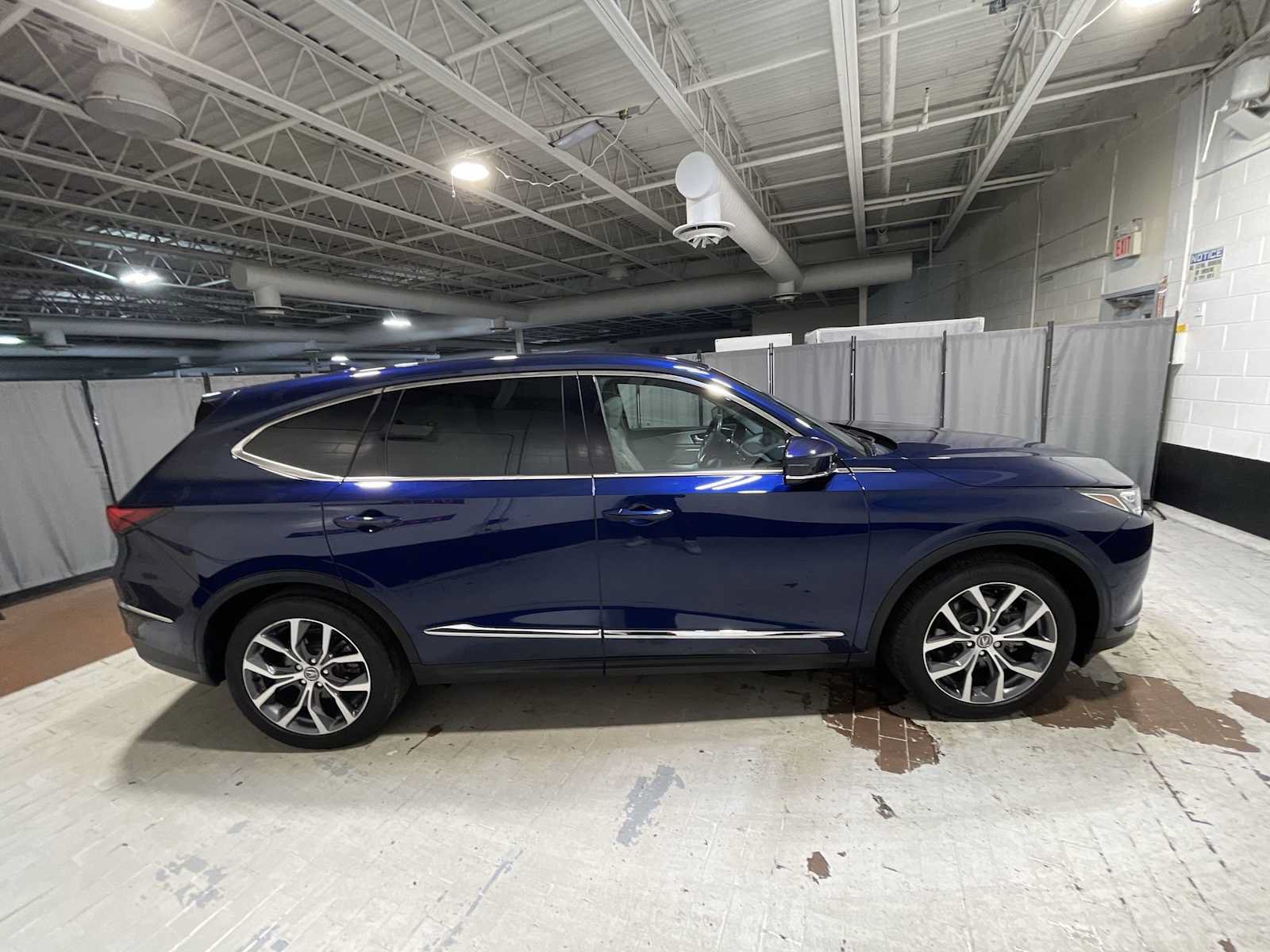 Used 2024 Acura MDX w/ Technology Package AWD/4WD image 27