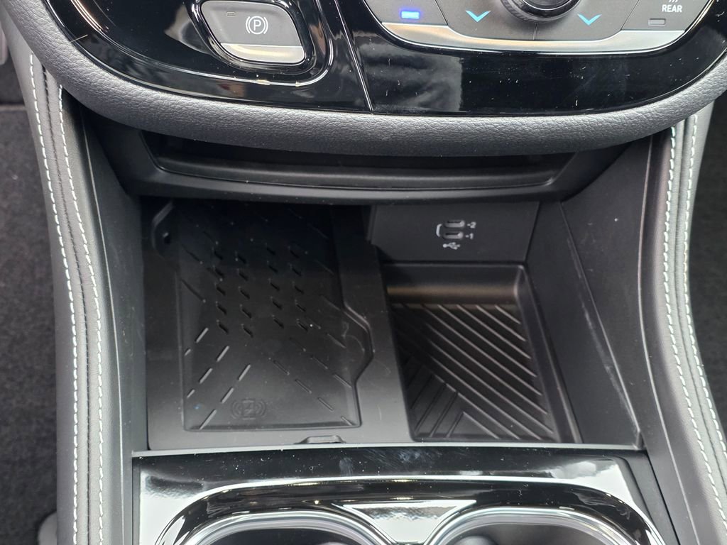 New 2026 Chrysler Pacifica Limited image 23