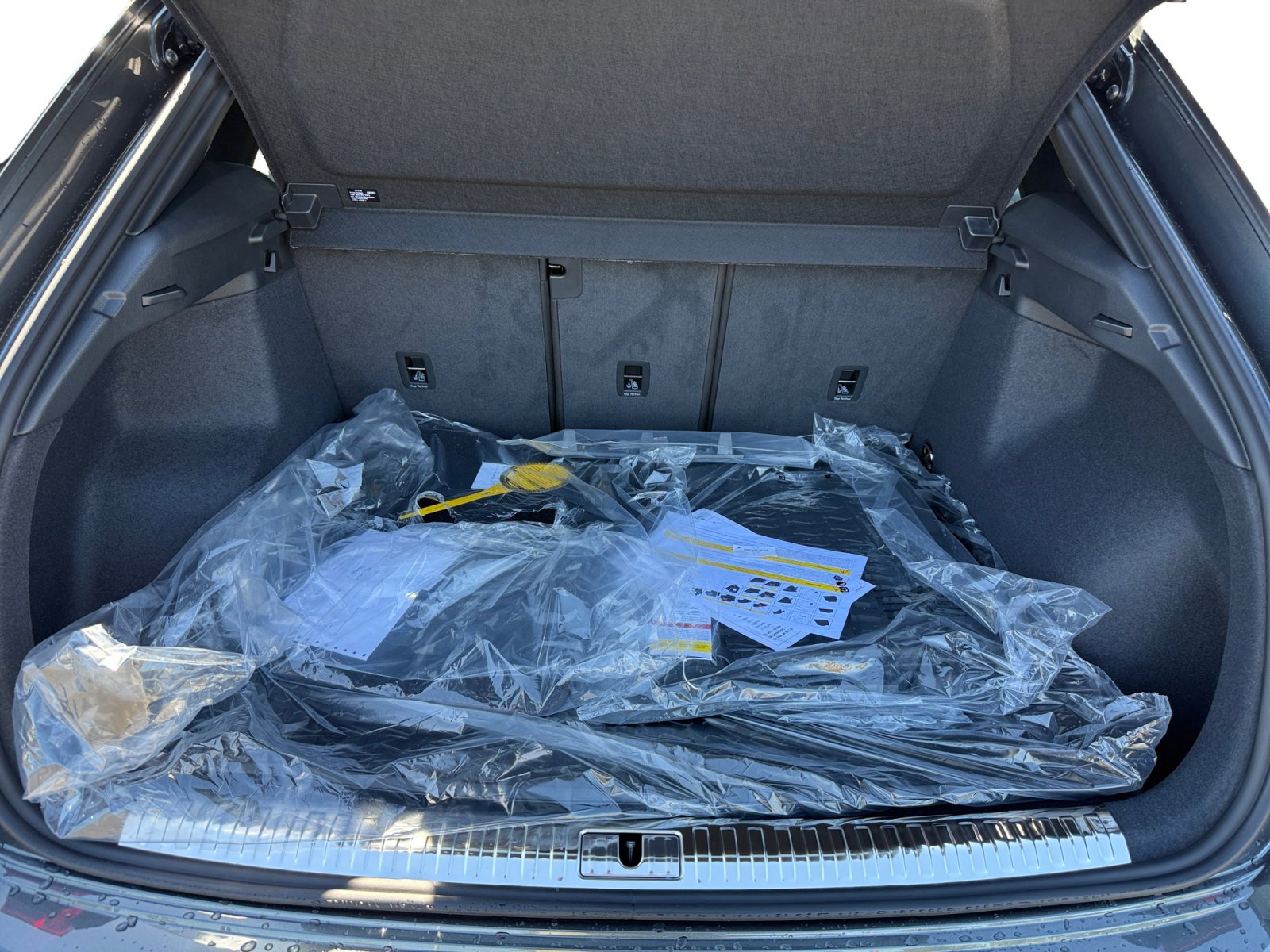 Certified 2025 Audi Q3 2.0T Premium Plus w/ Premium Plus Package image 17