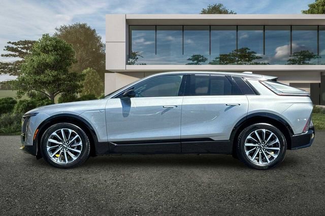 Certified 2024 Cadillac Lyriq Sport AWD/4WD image 7