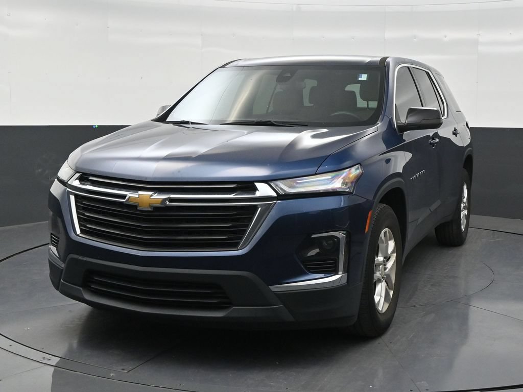 Used 2023 Chevrolet Traverse LS FWD image 8