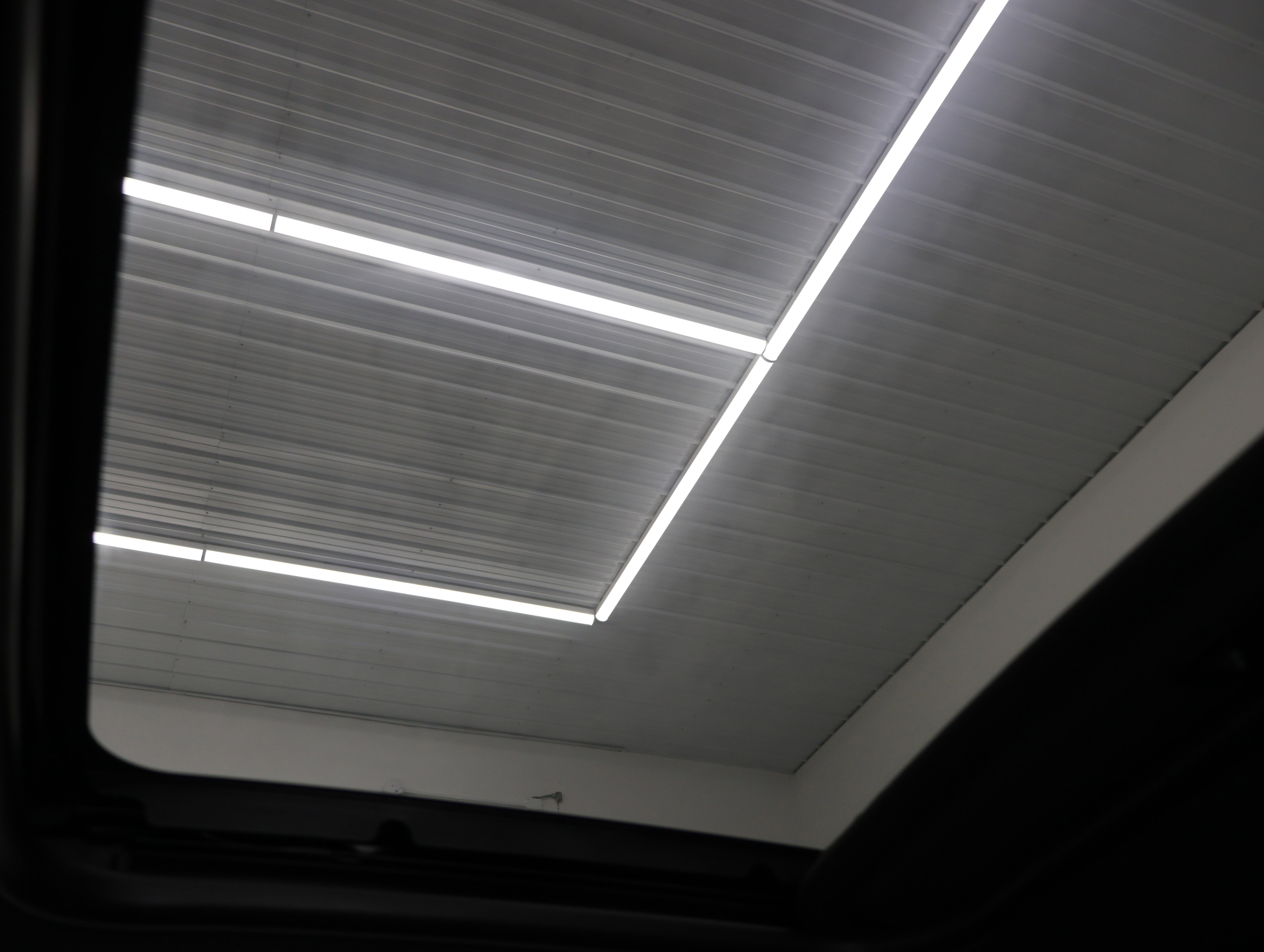 Used 2017 Chevrolet Camaro SS RWD image 13