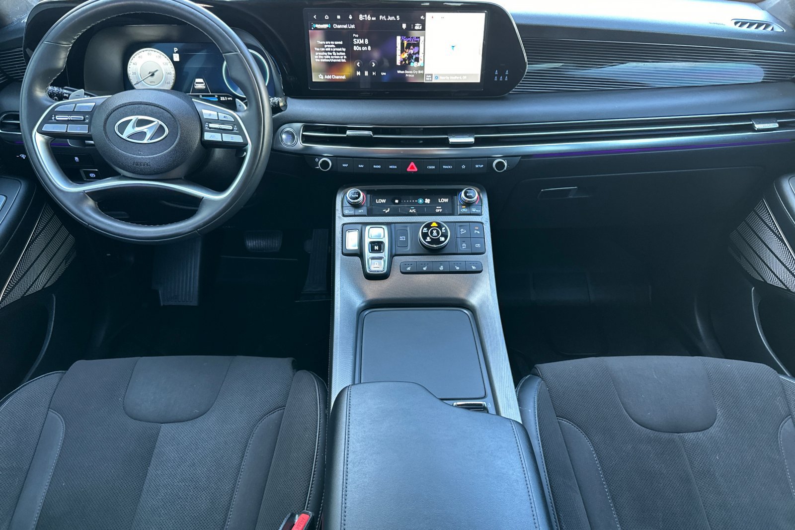 Used 2025 Hyundai Palisade Calligraphy AWD/4WD image 14