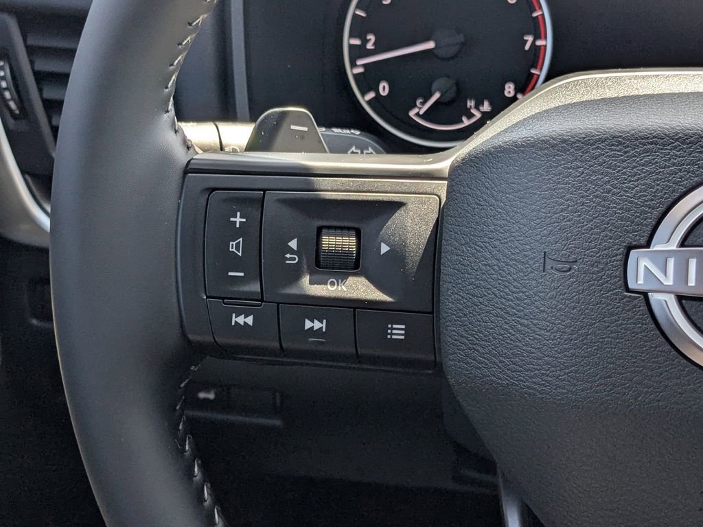 Used 2026 Nissan Rogue SV image 22