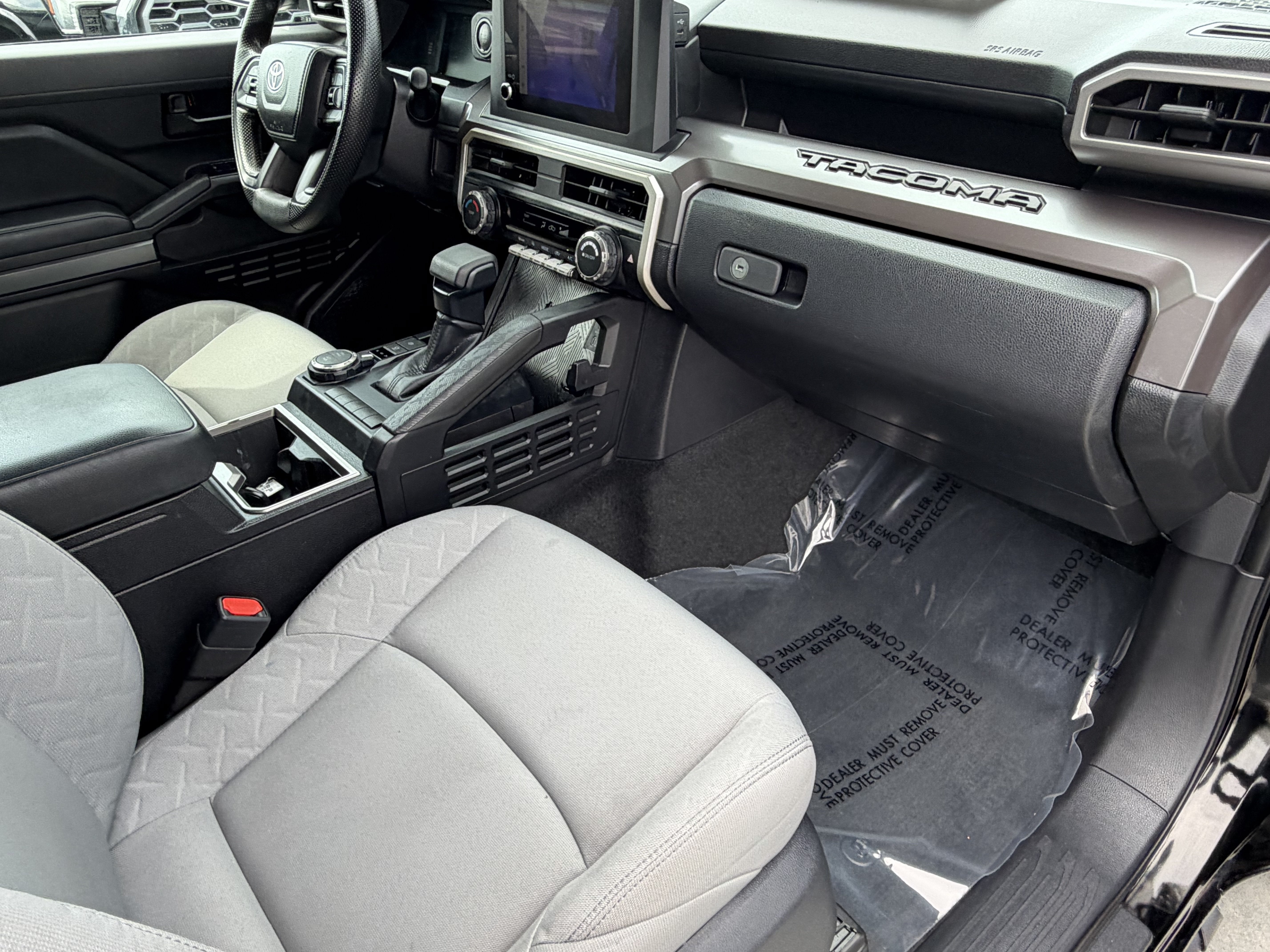 Certified 2024 Toyota Tacoma SR5 AWD/4WD image 10