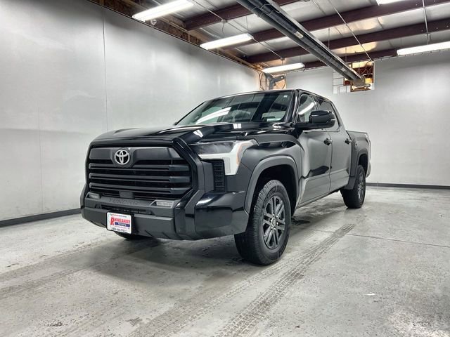 Used 2023 Toyota Tundra SR5 w/ SR5 Convenience Package image 1