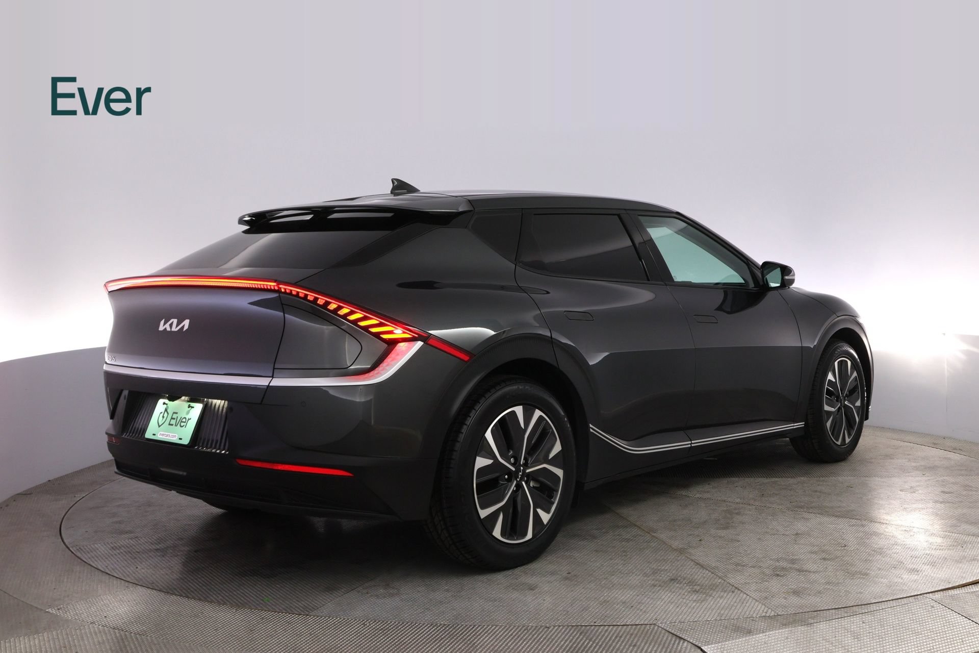 Used 2024 Kia EV6 Light RWD image 3