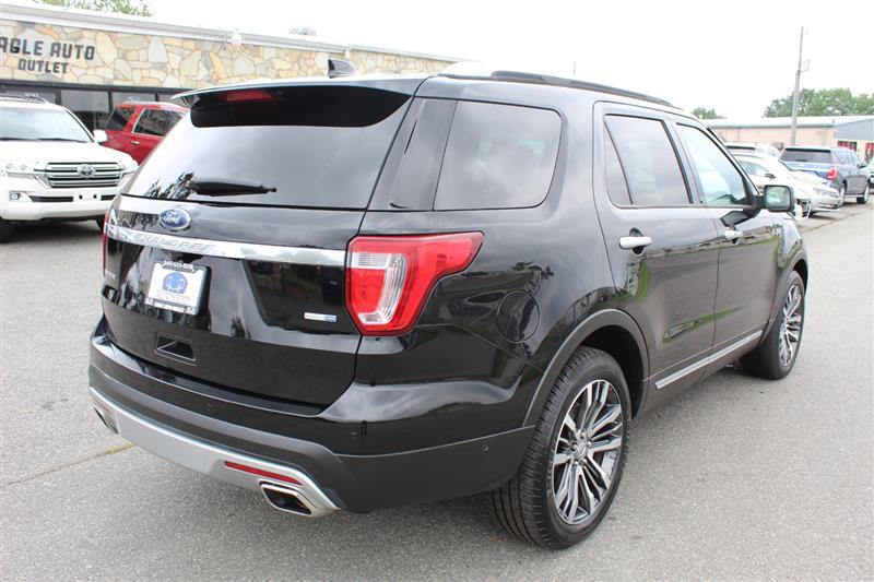 Used 2016 Ford Explorer Platinum AWD/4WD image 7