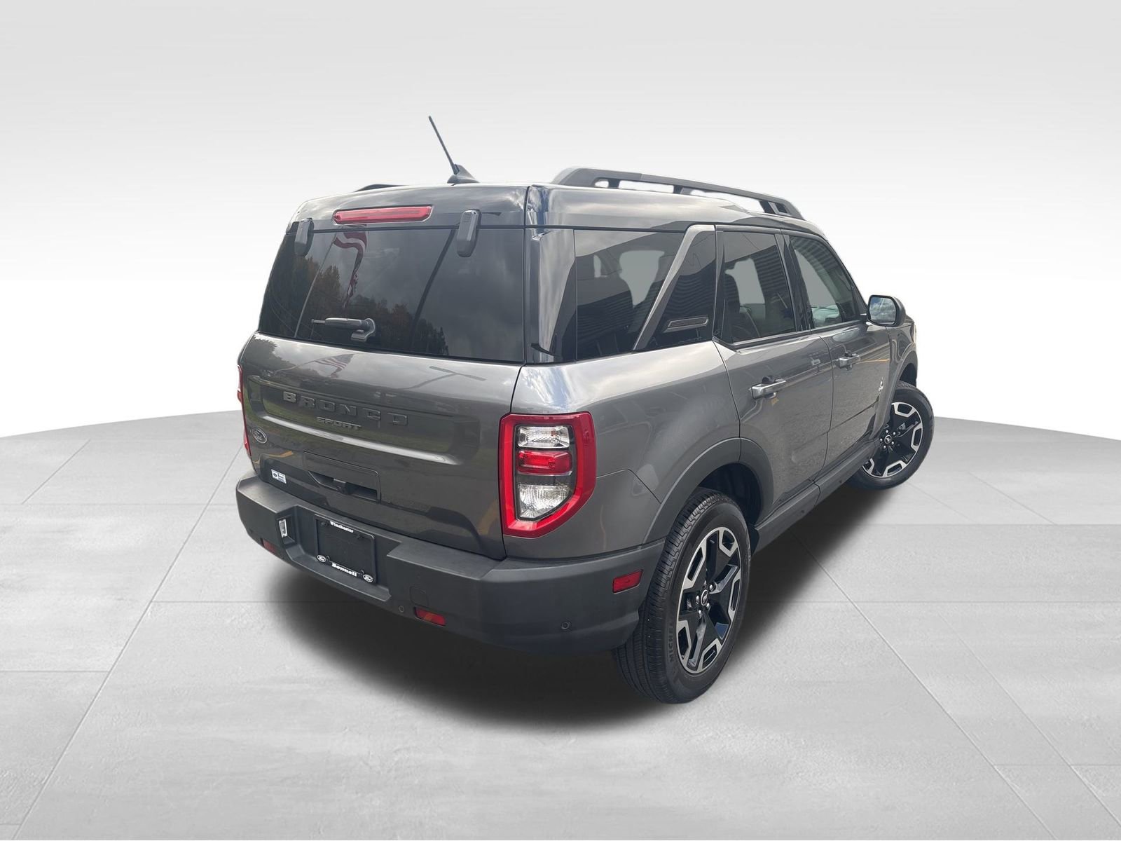 Used 2024 Ford Bronco Sport Outer Banks w/ Tech Package image 6