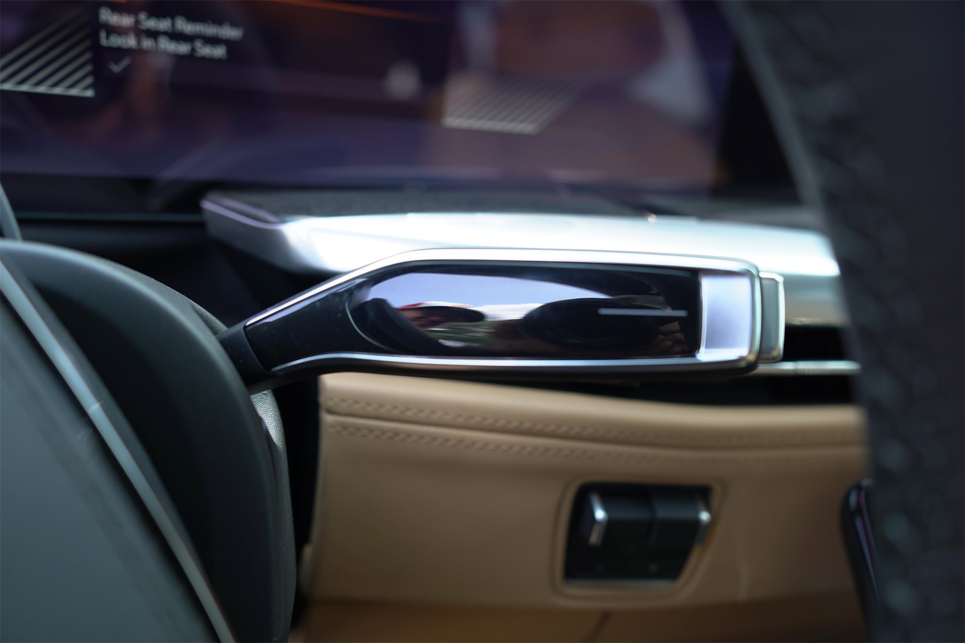 New 2025 Cadillac Escalade IQ Luxury 2 image 14