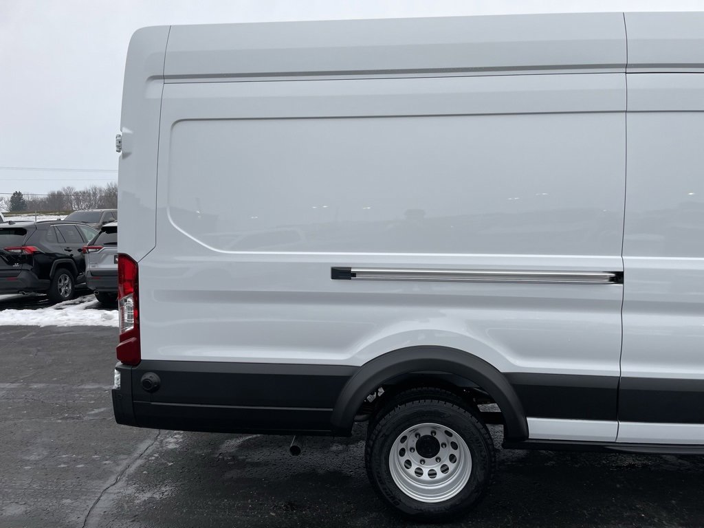 New 2026 Ford Transit 350 148 High Roof DRW AWD w/ Load Area Protection Package image 32