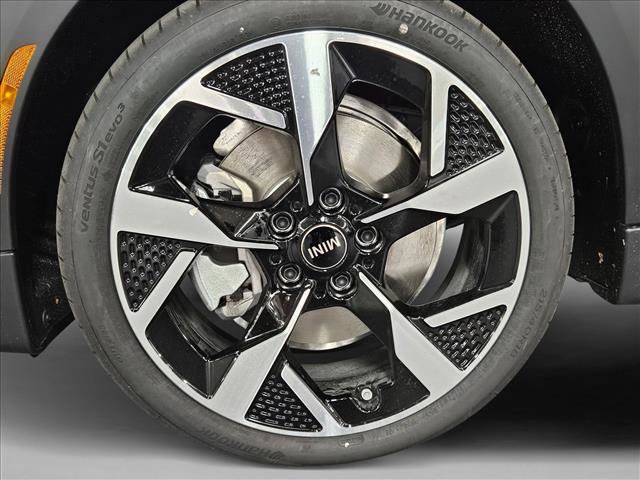 Used 2026 MINI Cooper 2-Door Hardtop FWD image 16