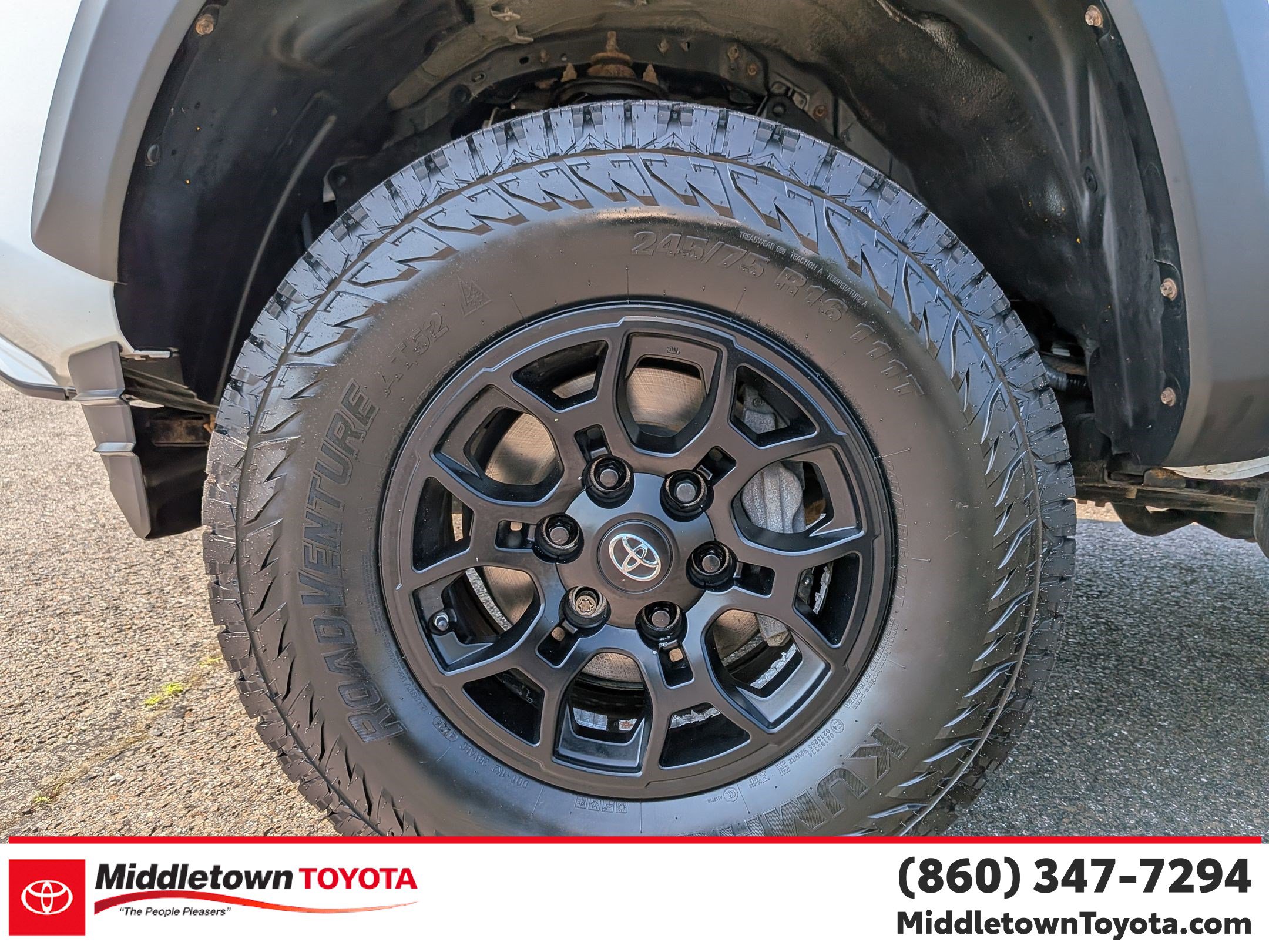 Certified 2021 Toyota Tacoma SR w/ SX Package AWD/4WD image 9